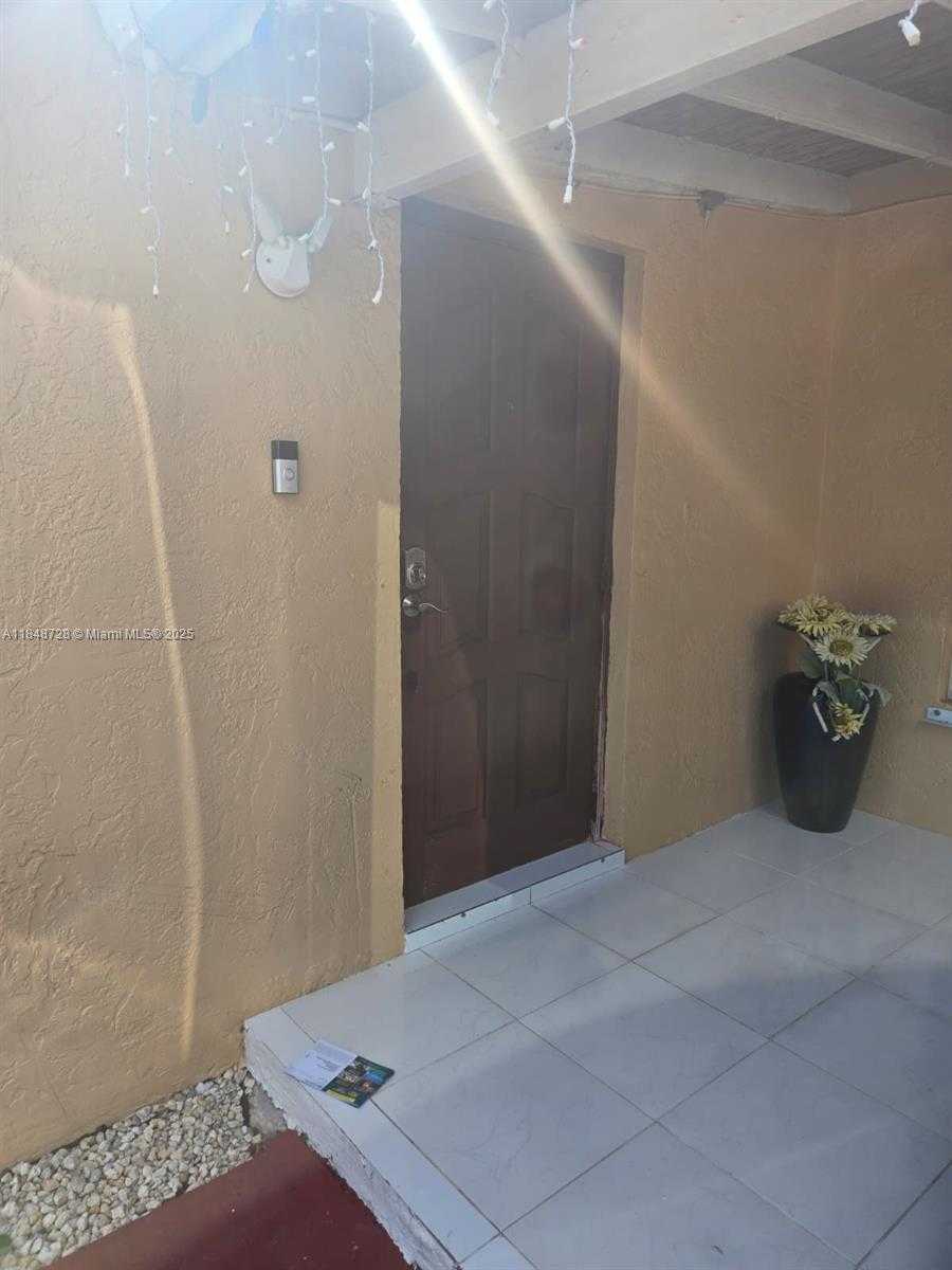 Small Image of 16242 SW 304th Terrace, Homestead, FL 33033, USA Number 23