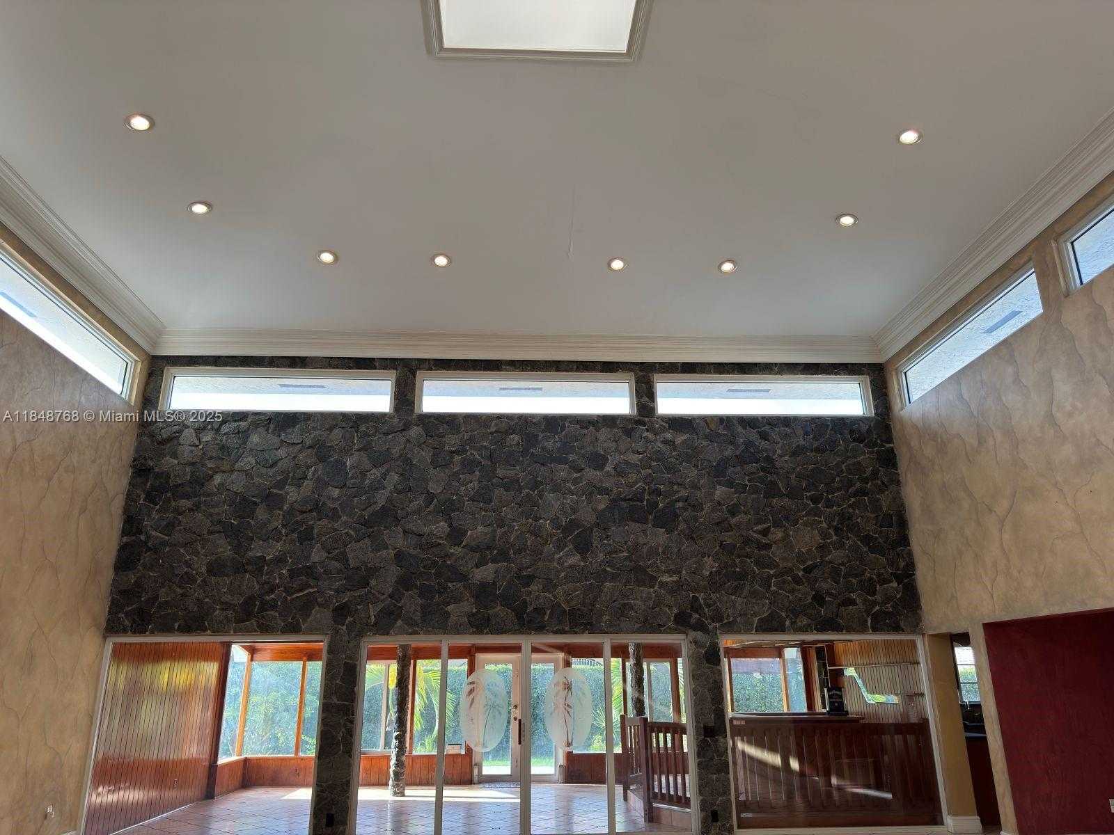 Small Image of 9931 NORTH WEST 130TH ST, Hialeah Gardens Number 27