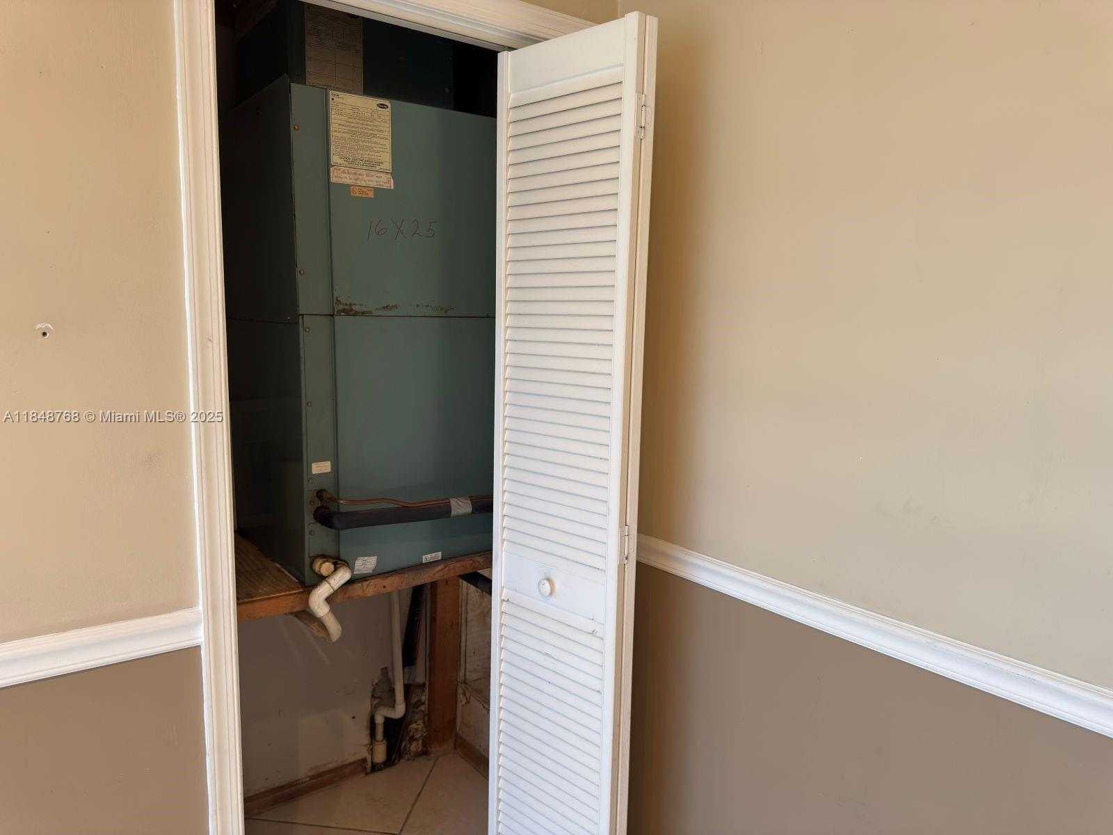 Small Image of 9931 NORTH WEST 130TH ST, Hialeah Gardens Number 29