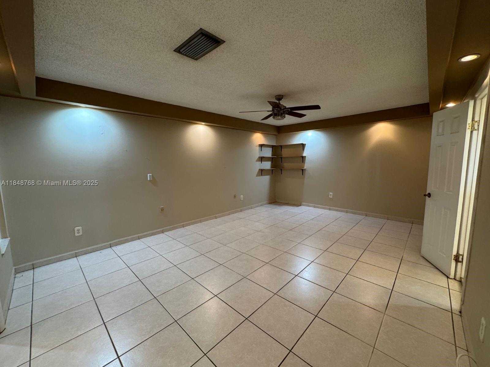 Small Image of 9931 NORTH WEST 130TH ST, Hialeah Gardens Number 35