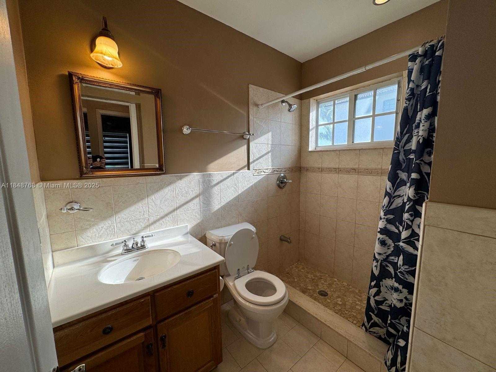 Small Image of 9931 NORTH WEST 130TH ST, Hialeah Gardens Number 47