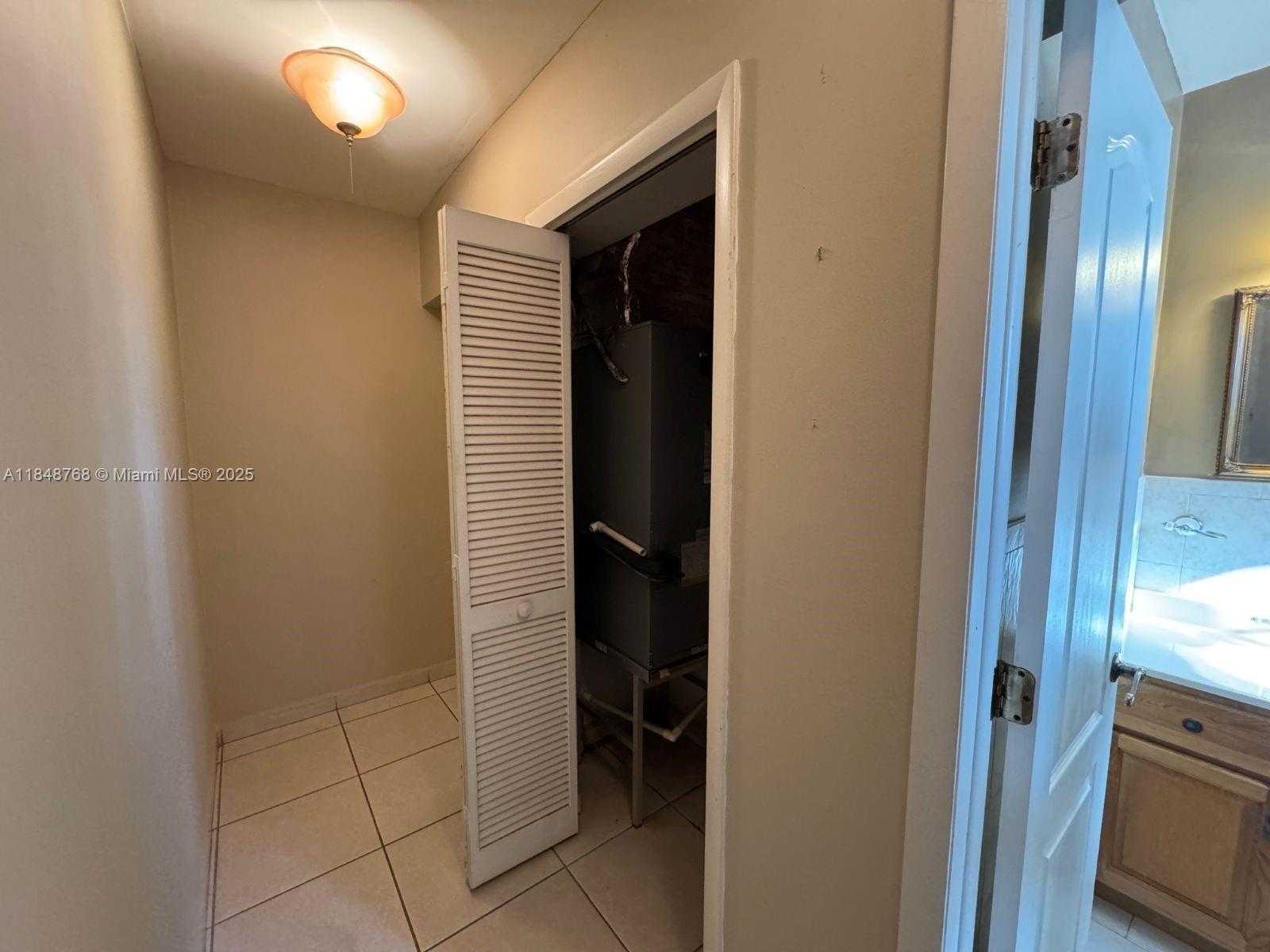 Small Image of 9931 NORTH WEST 130TH ST, Hialeah Gardens Number 48