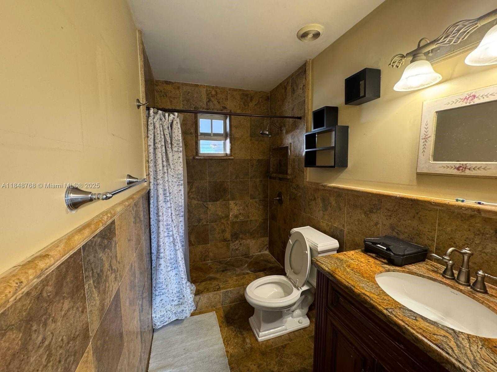Small Image of 9931 NORTH WEST 130TH ST, Hialeah Gardens Number 62