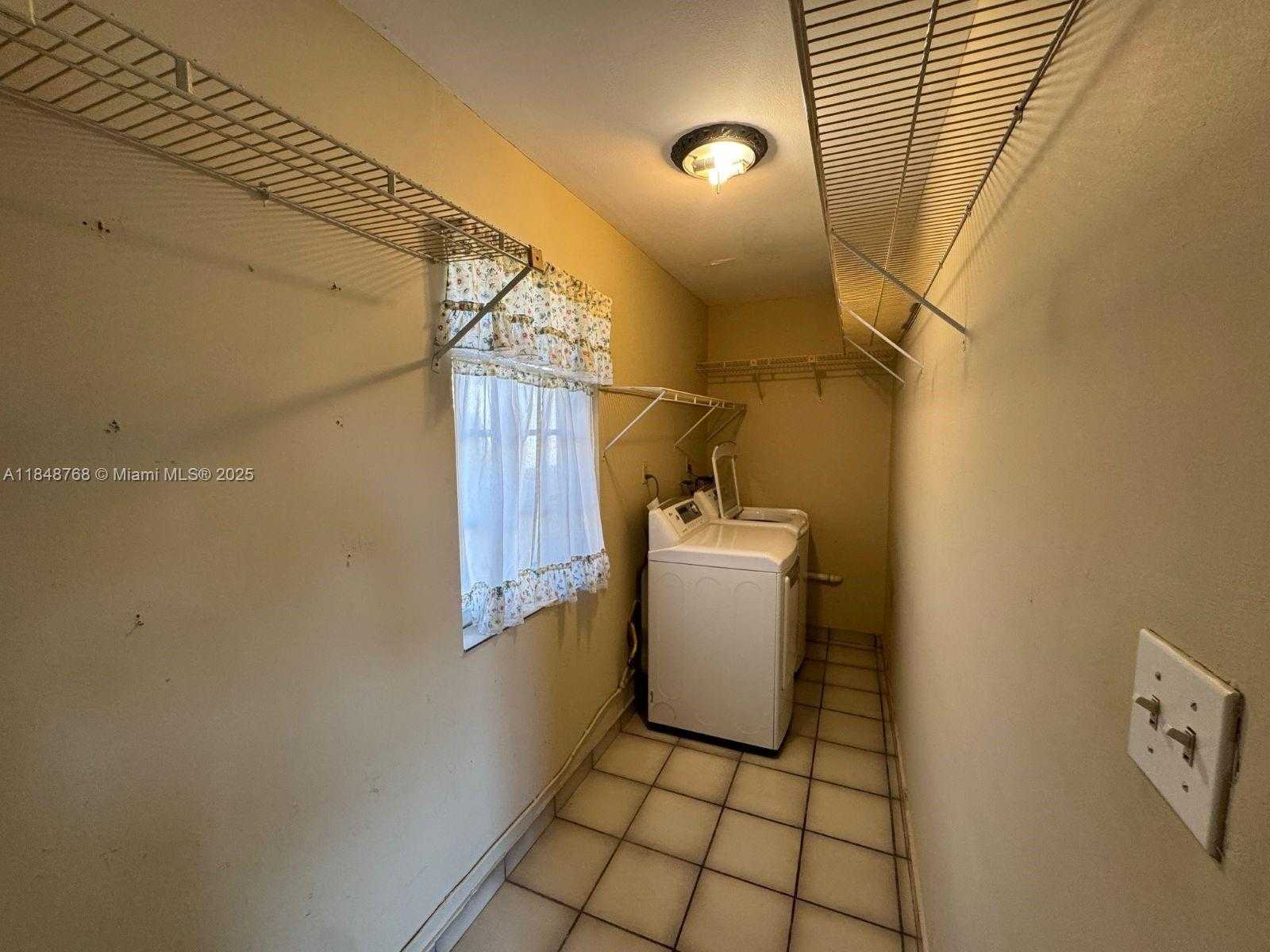 Small Image of 9931 NORTH WEST 130TH ST, Hialeah Gardens Number 65