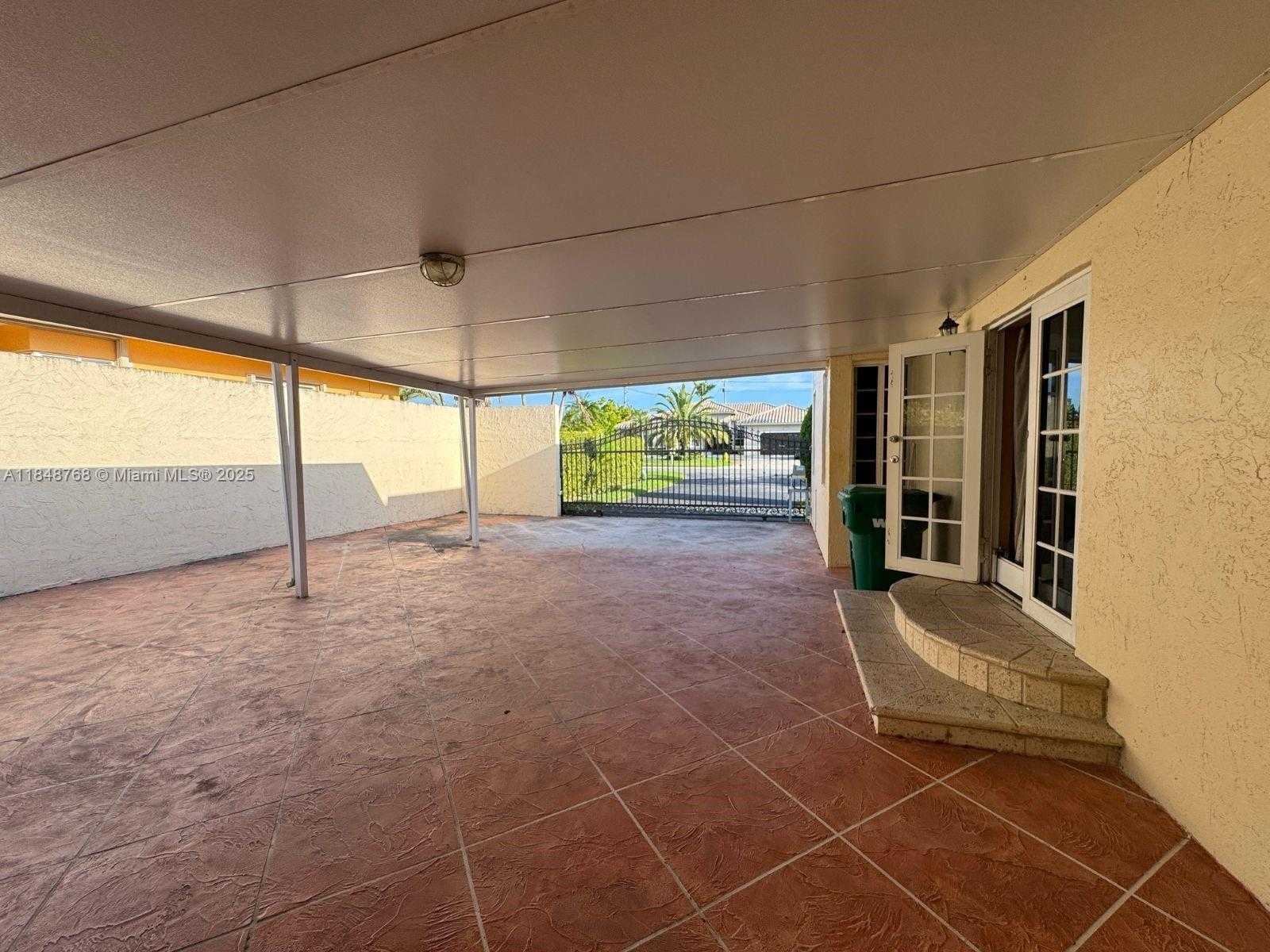 Small Image of 9931 NORTH WEST 130TH ST, Hialeah Gardens Number 67
