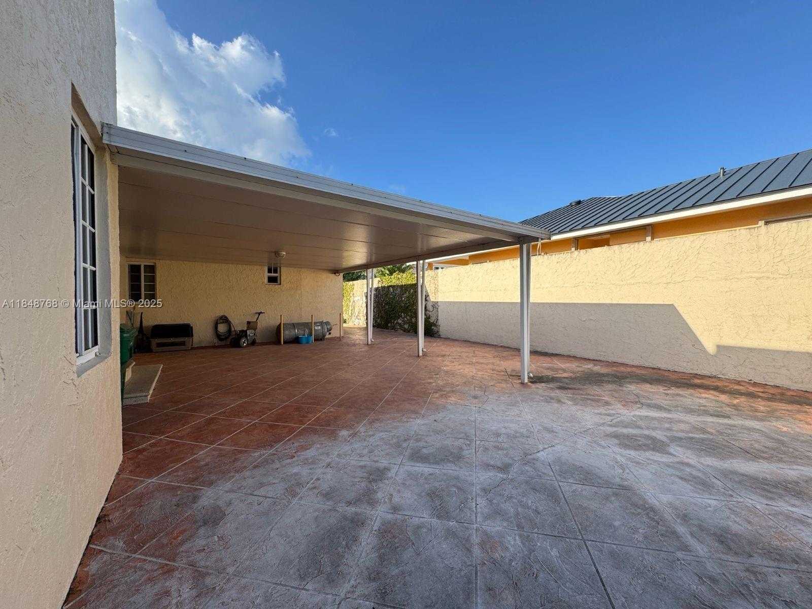 Small Image of 9931 NORTH WEST 130TH ST, Hialeah Gardens Number 70