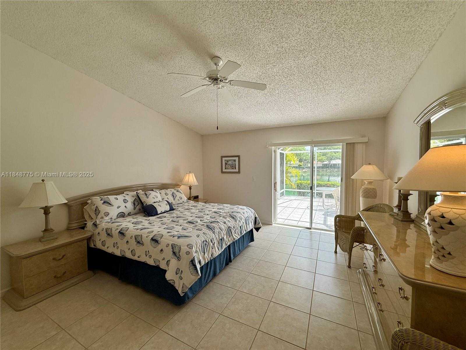 Small Image of 645 SOUTH EAST 25TH LN, Homestead Number 10