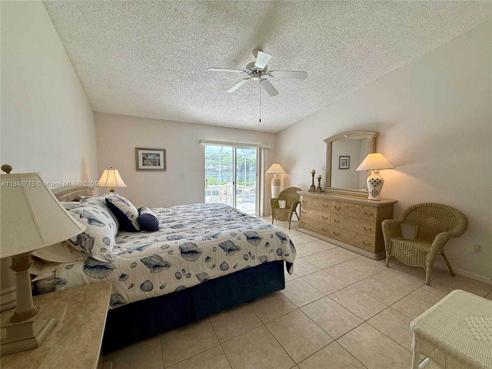 Small Image of 645 SOUTH EAST 25TH LN, Homestead Number 11
