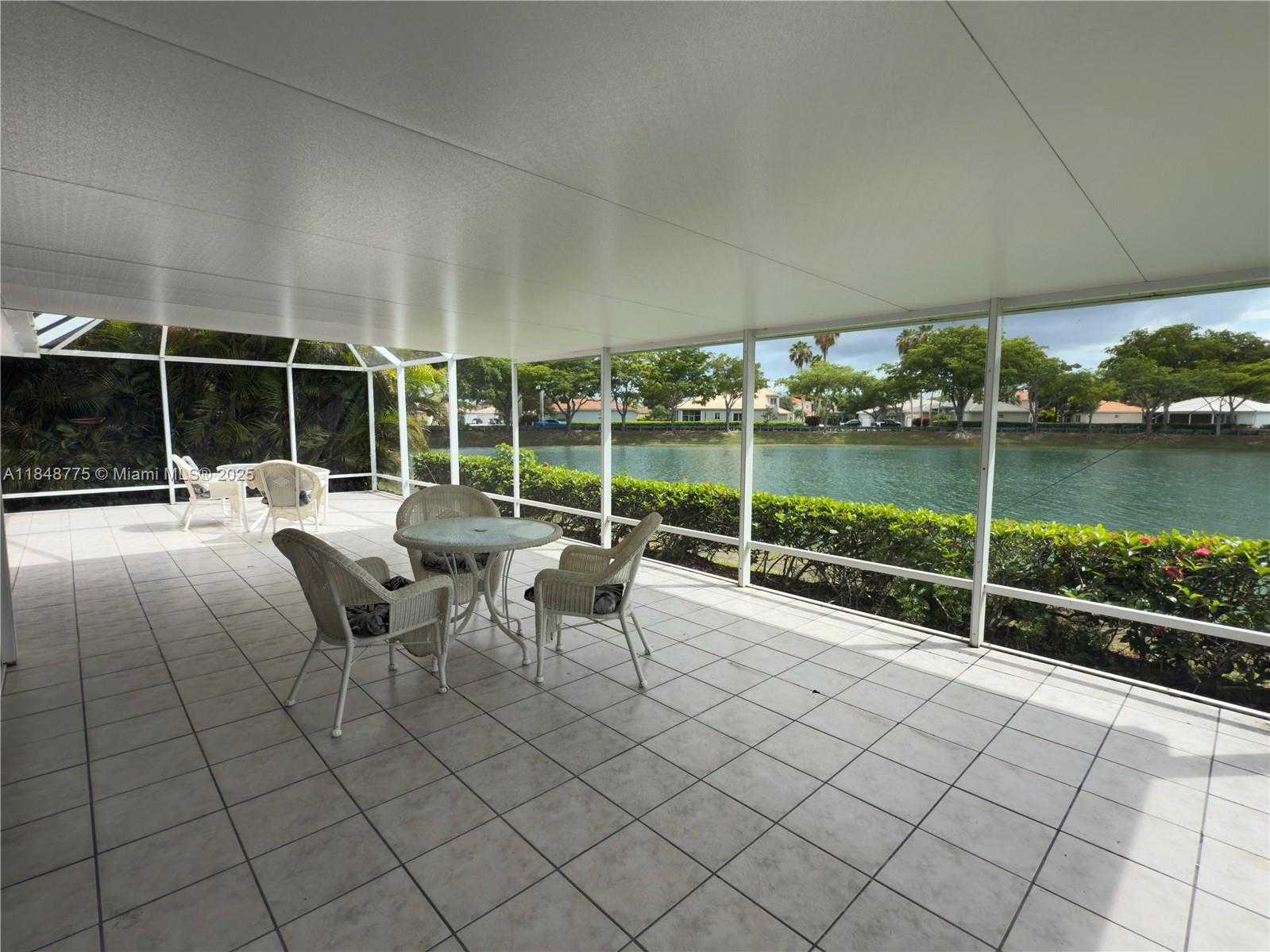 Small Image of 645 SOUTH EAST 25TH LN, Homestead Number 4