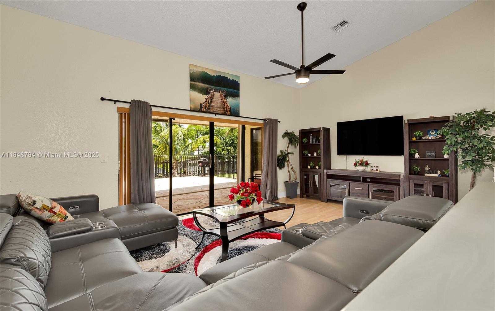 Small Image of 7921 NORTH WEST 90TH AVE, Tamarac Number 15