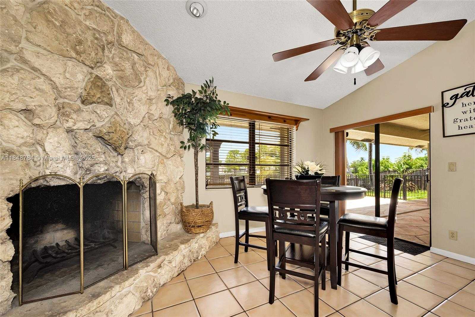 Small Image of 7921 NORTH WEST 90TH AVE, Tamarac Number 21