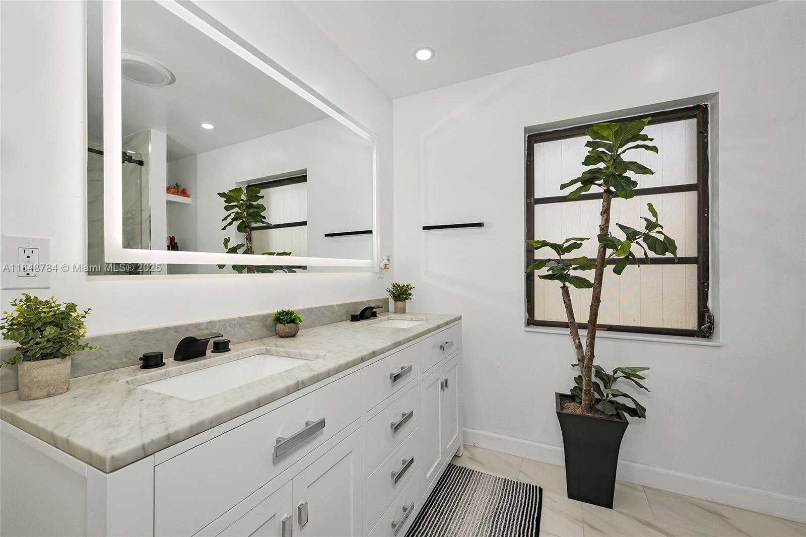 Small Image of 7921 NORTH WEST 90TH AVE, Tamarac Number 31