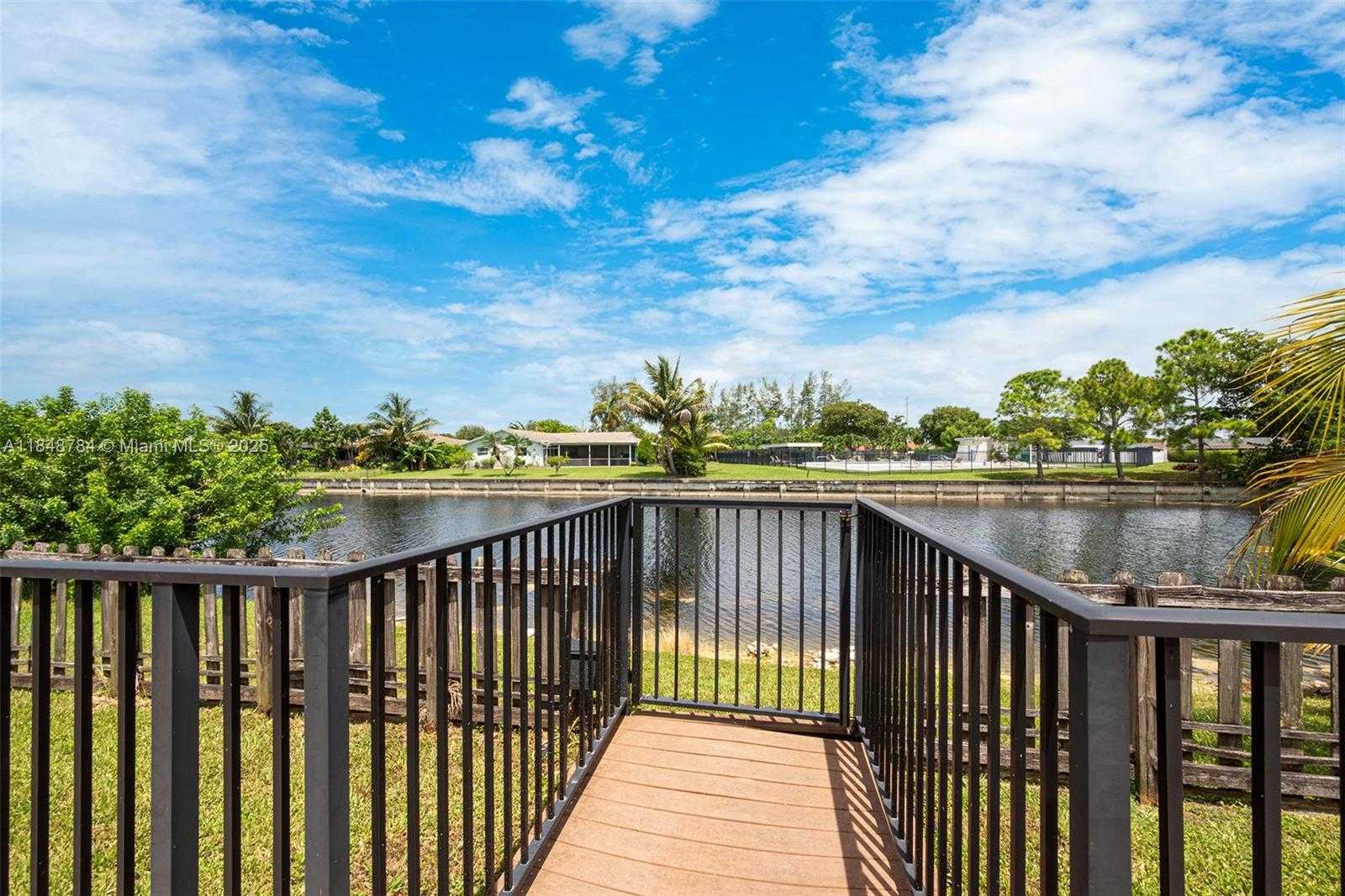 Small Image of 7921 NORTH WEST 90TH AVE, Tamarac Number 40