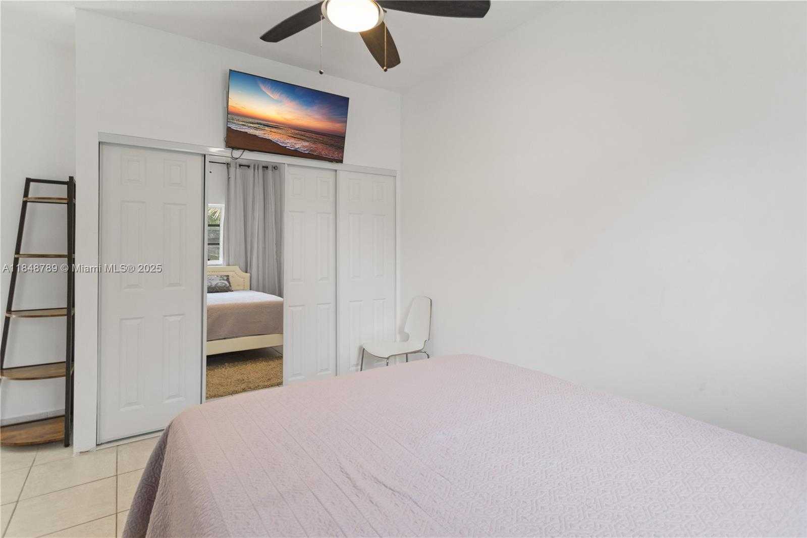Small Image of 1623 MAYO ST, Hollywood Number 16