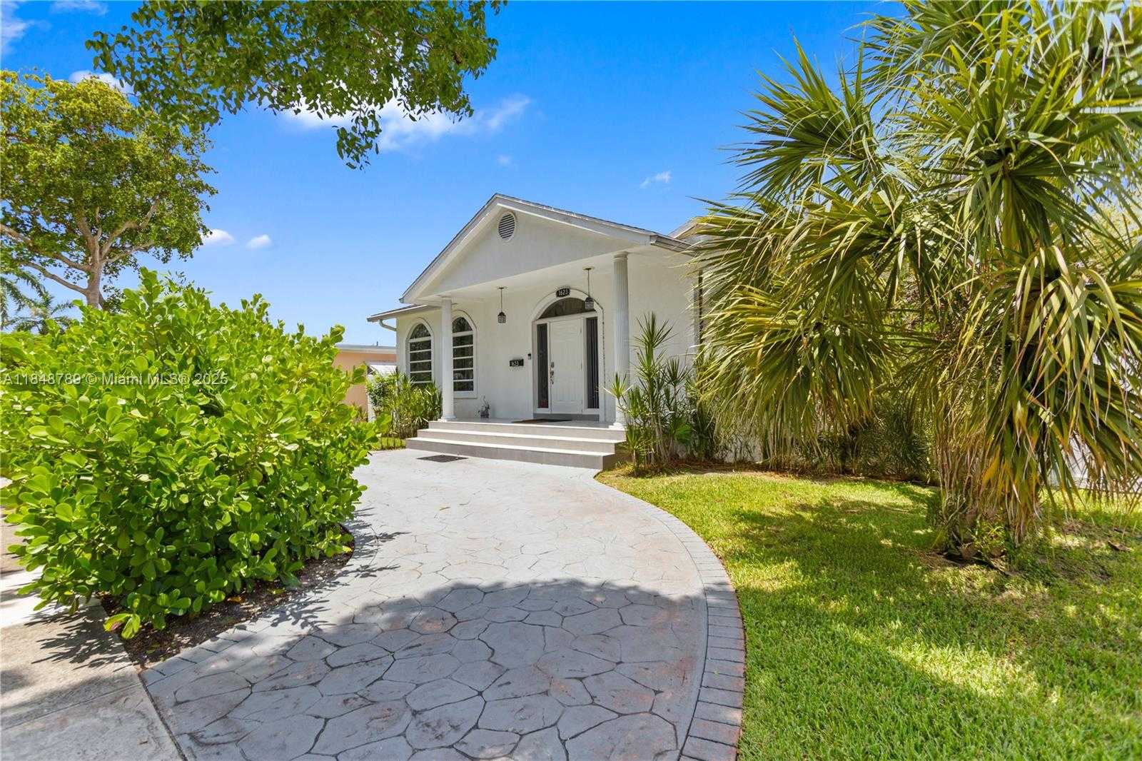 Small Image of 1623 MAYO ST, Hollywood Number 2