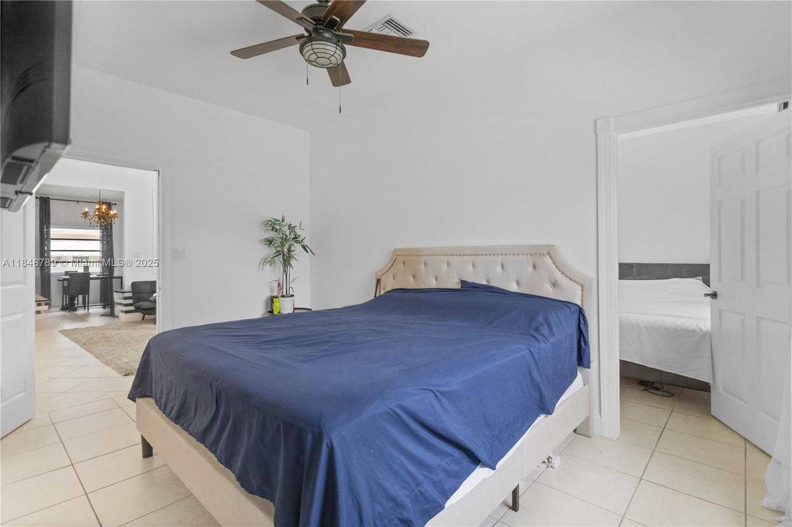 Small Image of 1623 MAYO ST, Hollywood Number 21