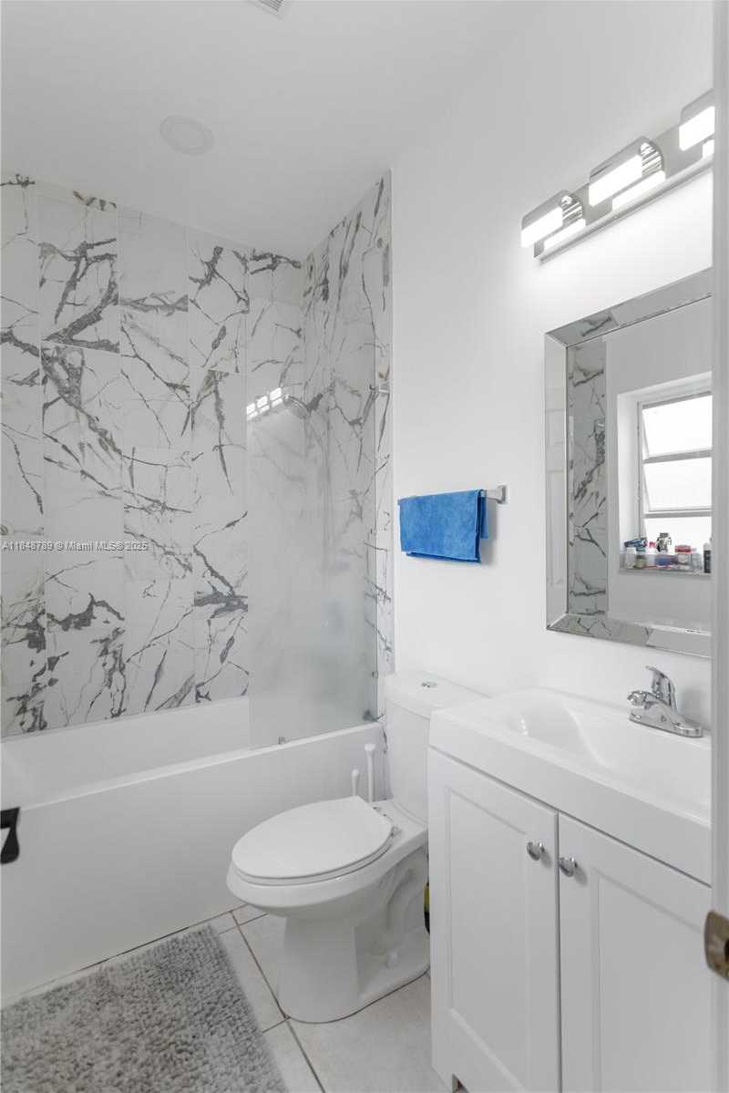 Small Image of 1623 MAYO ST, Hollywood Number 22