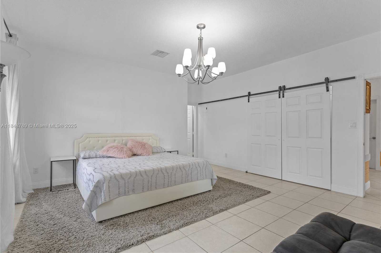 Small Image of 1623 MAYO ST, Hollywood Number 27