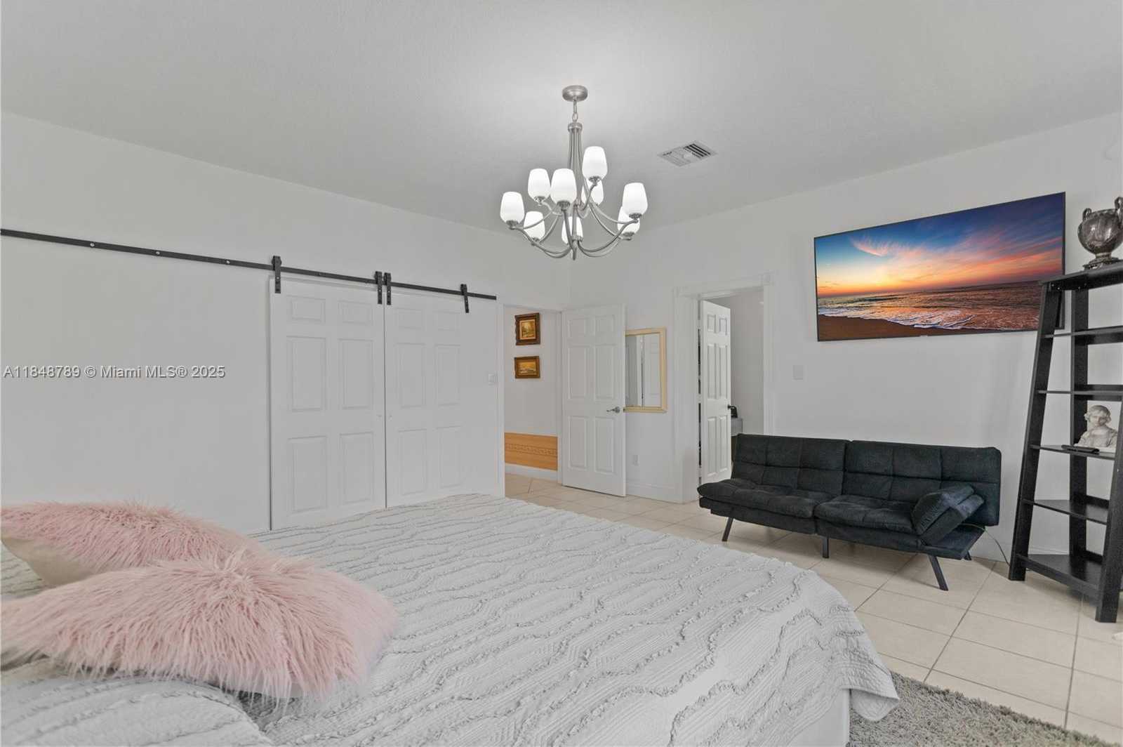 Small Image of 1623 MAYO ST, Hollywood Number 28