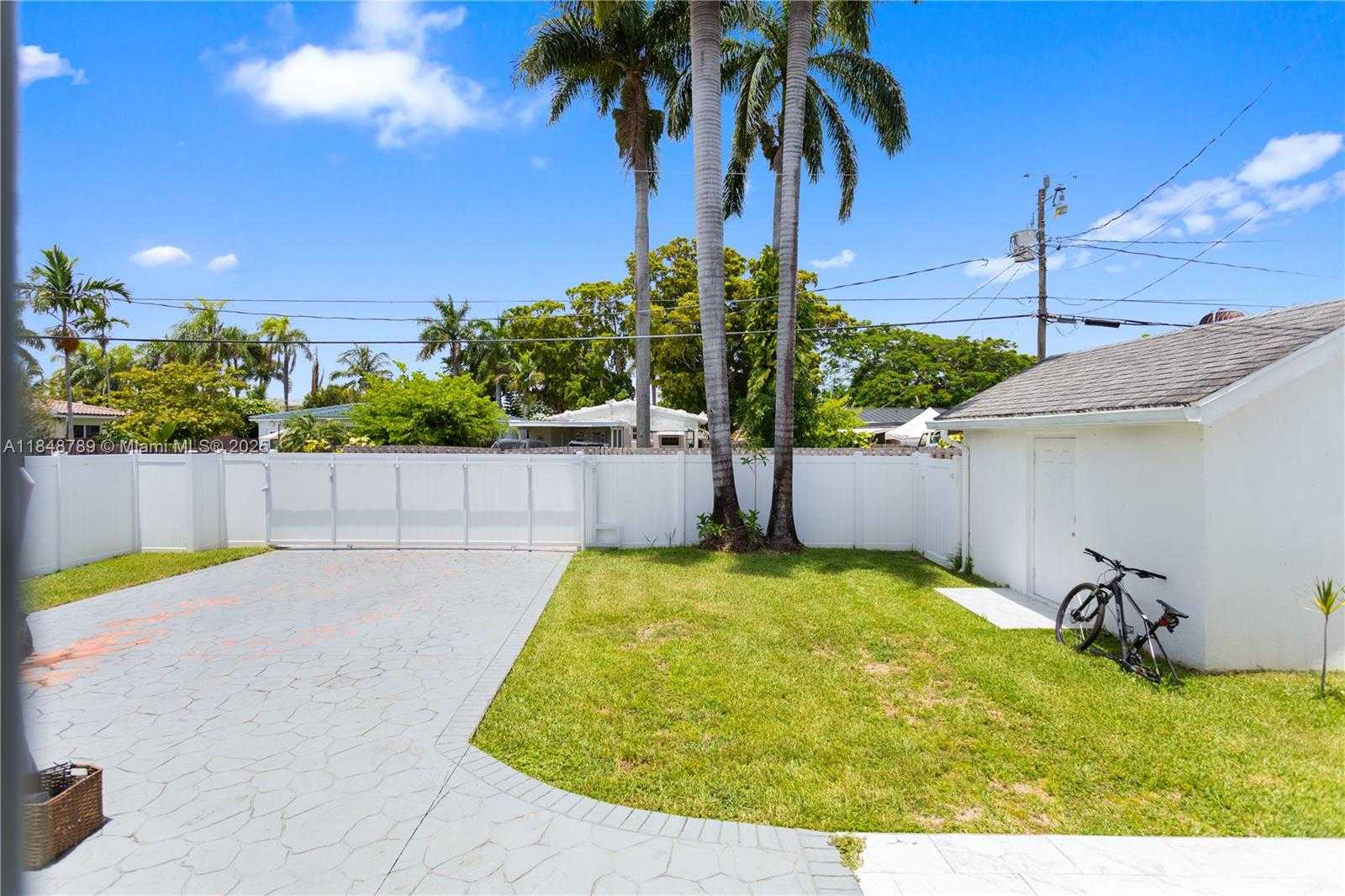 Small Image of 1623 MAYO ST, Hollywood Number 42