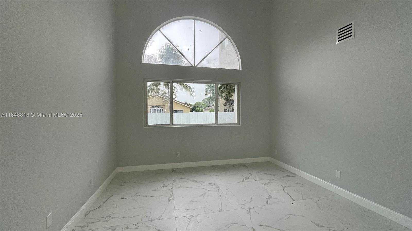Small Image of 212 SOUTH WEST 179TH AVE, Pembroke Pines Number 14
