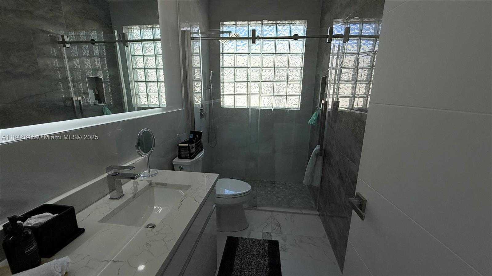 Small Image of 212 SOUTH WEST 179TH AVE, Pembroke Pines Number 4