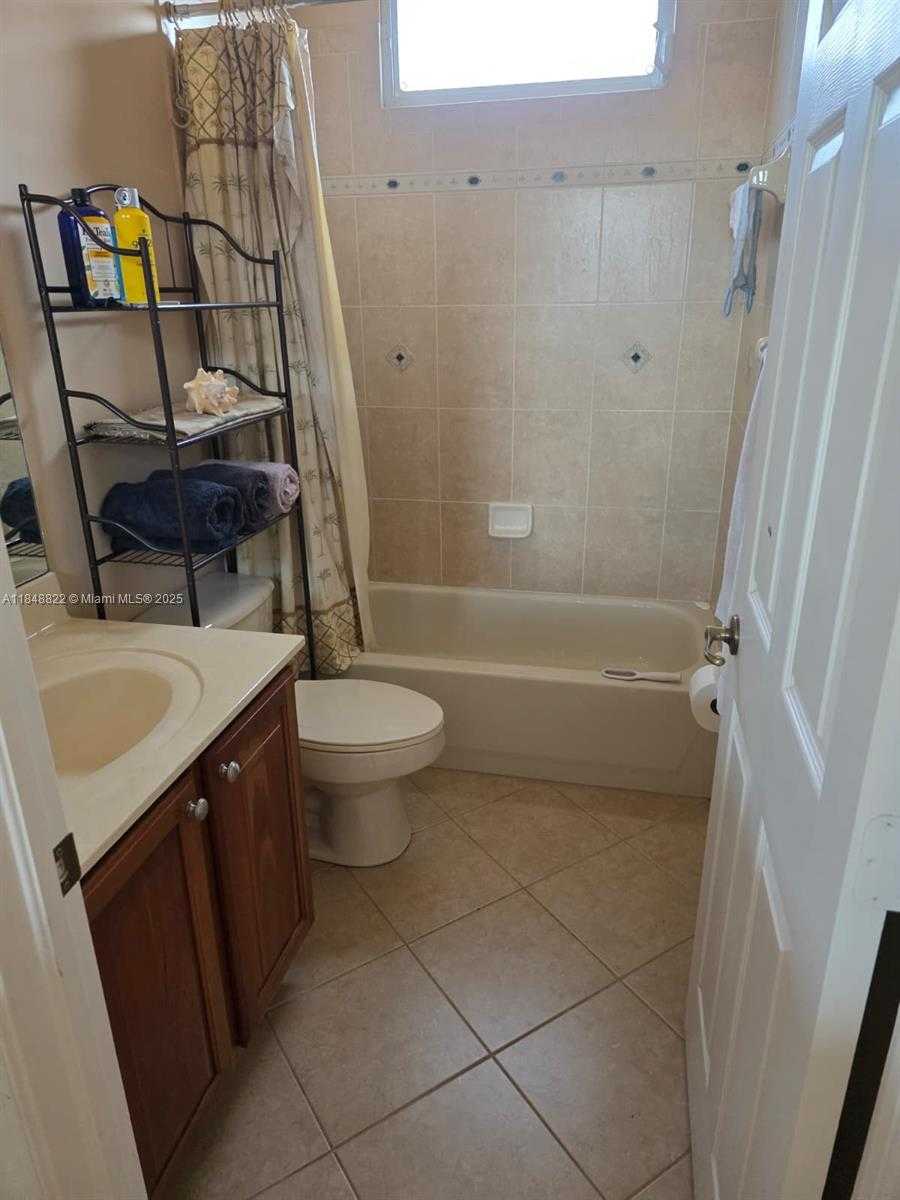 Small Image of 4017 WEST HAMILTON KY, West Palm Beach Number 44