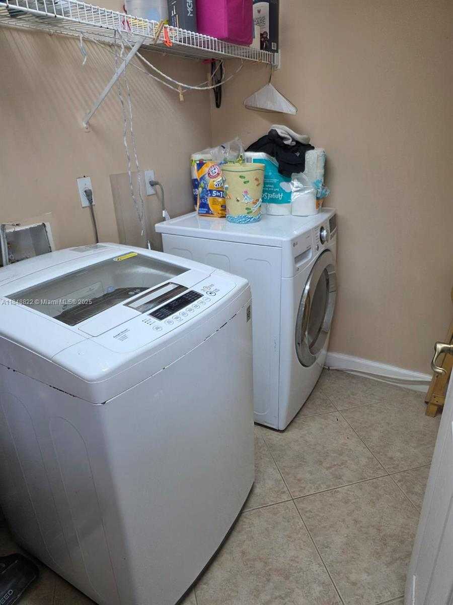 Small Image of 4017 WEST HAMILTON KY, West Palm Beach Number 53