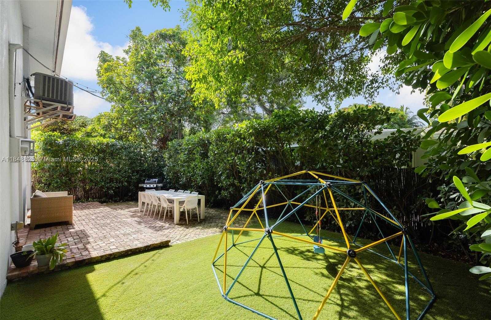 Small Image of 1208 MARIANA AVE, Coral Gables Number 24