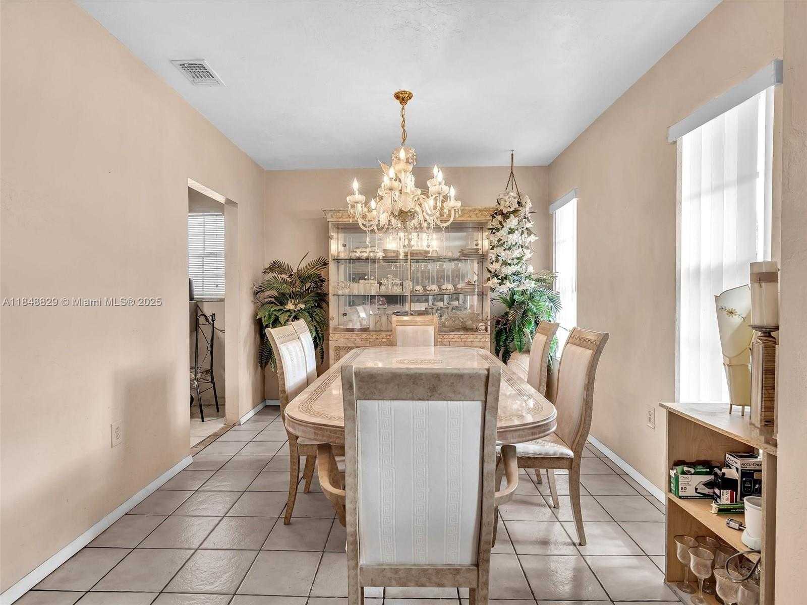Small Image of 17175 NORTH EAST 21ST AVE, North Miami Beach Number 11