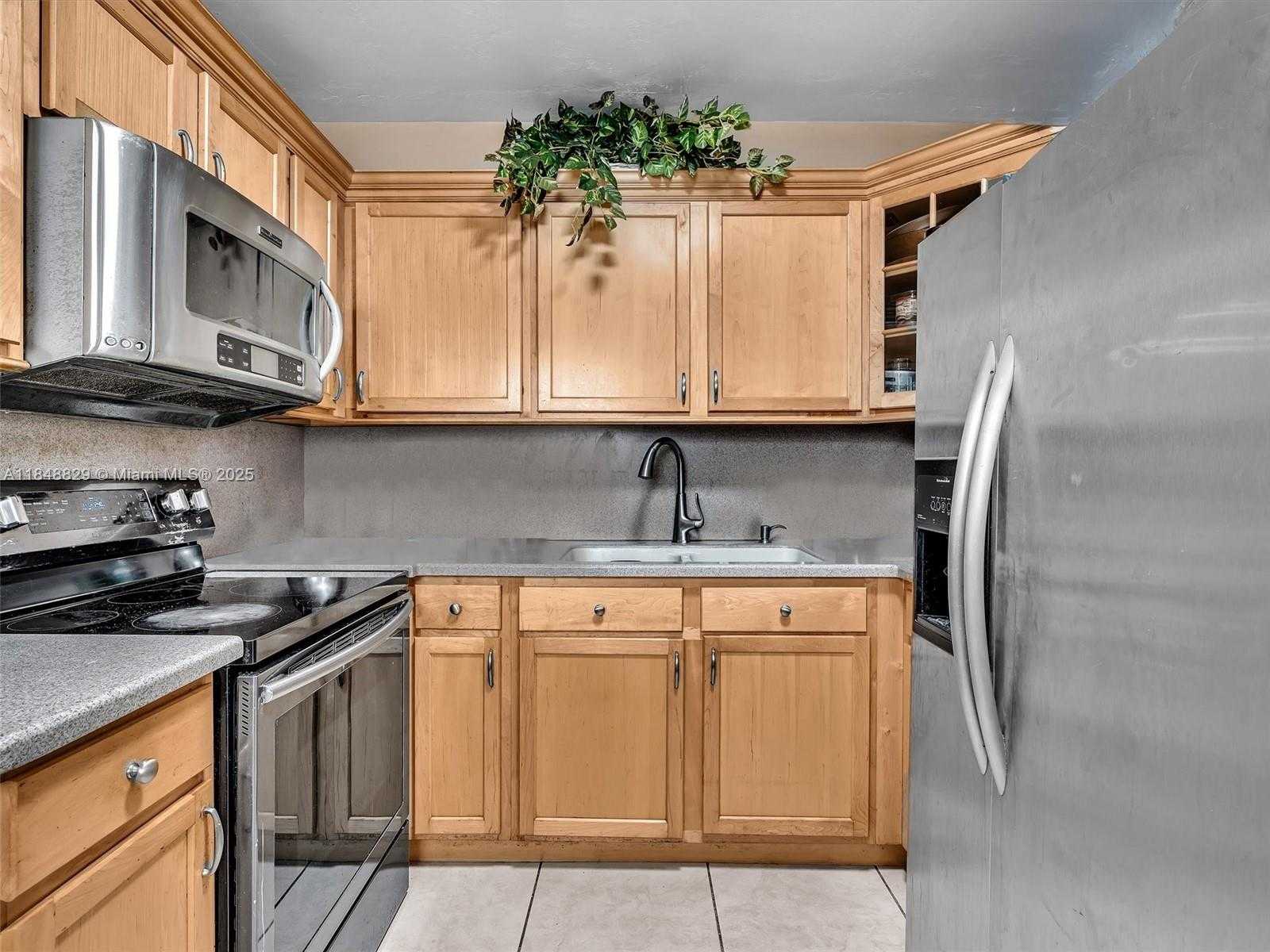 Small Image of 17175 NORTH EAST 21ST AVE, North Miami Beach Number 17