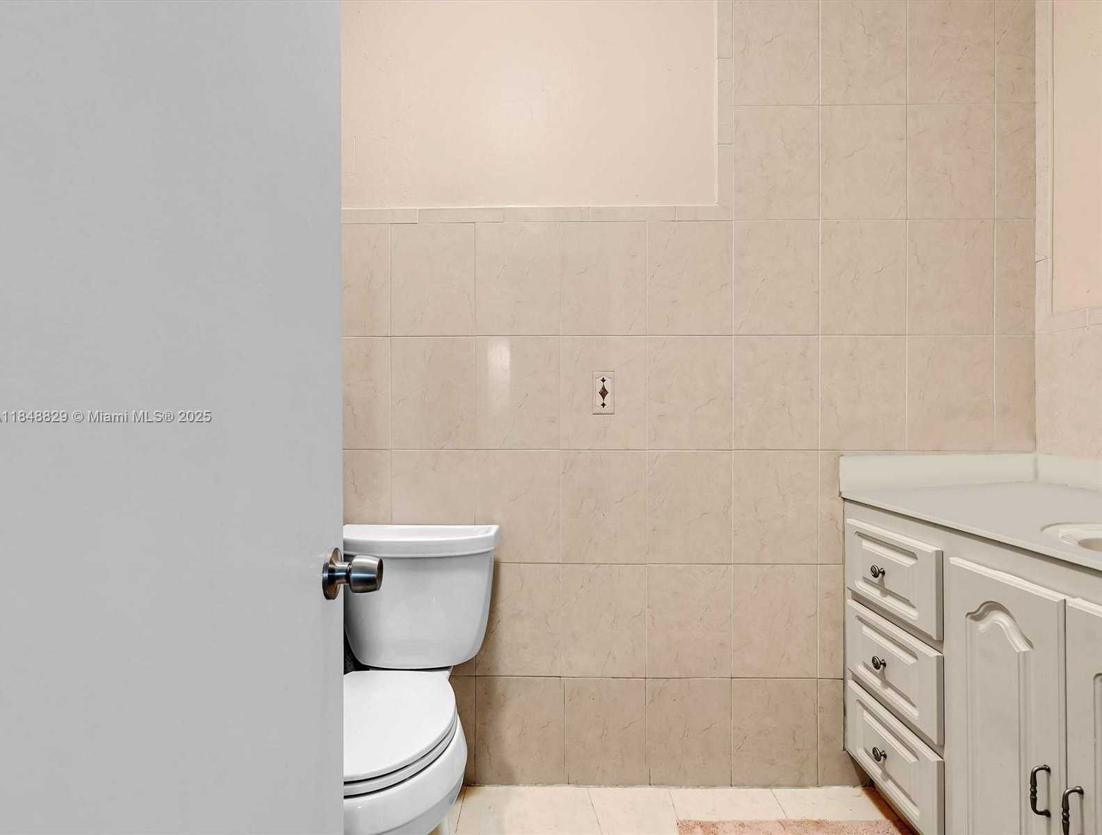 Small Image of 17175 NORTH EAST 21ST AVE, North Miami Beach Number 30