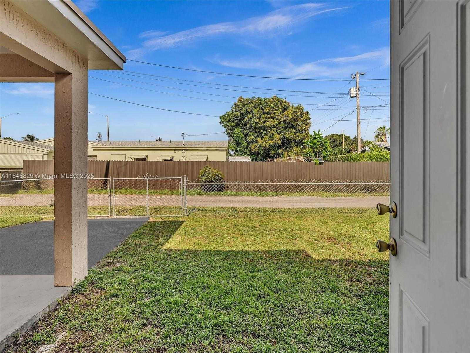 Small Image of 17175 NORTH EAST 21ST AVE, North Miami Beach Number 34
