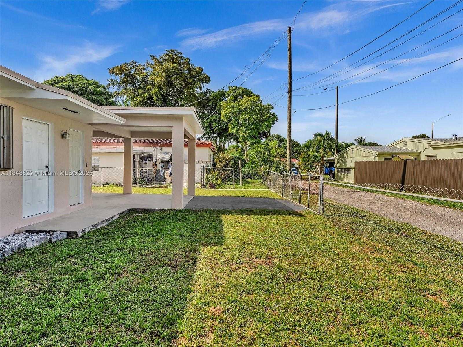 Small Image of 17175 NORTH EAST 21ST AVE, North Miami Beach Number 36