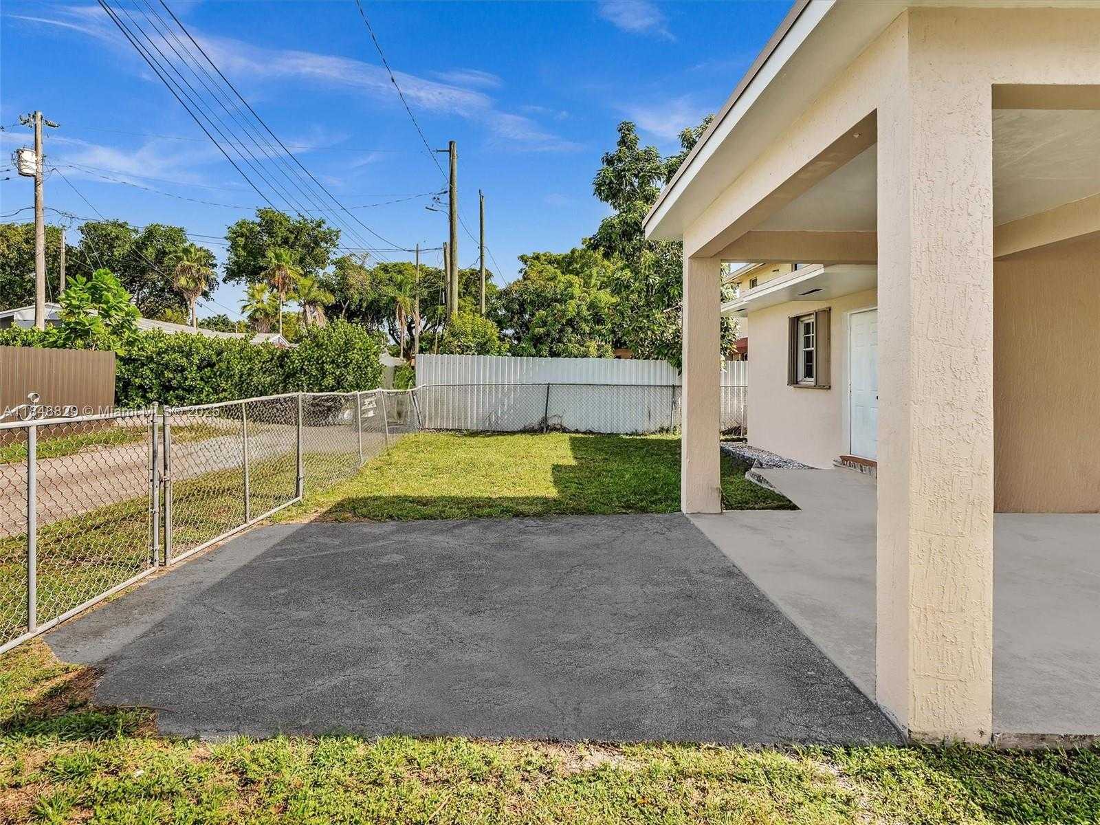 Small Image of 17175 NORTH EAST 21ST AVE, North Miami Beach Number 38