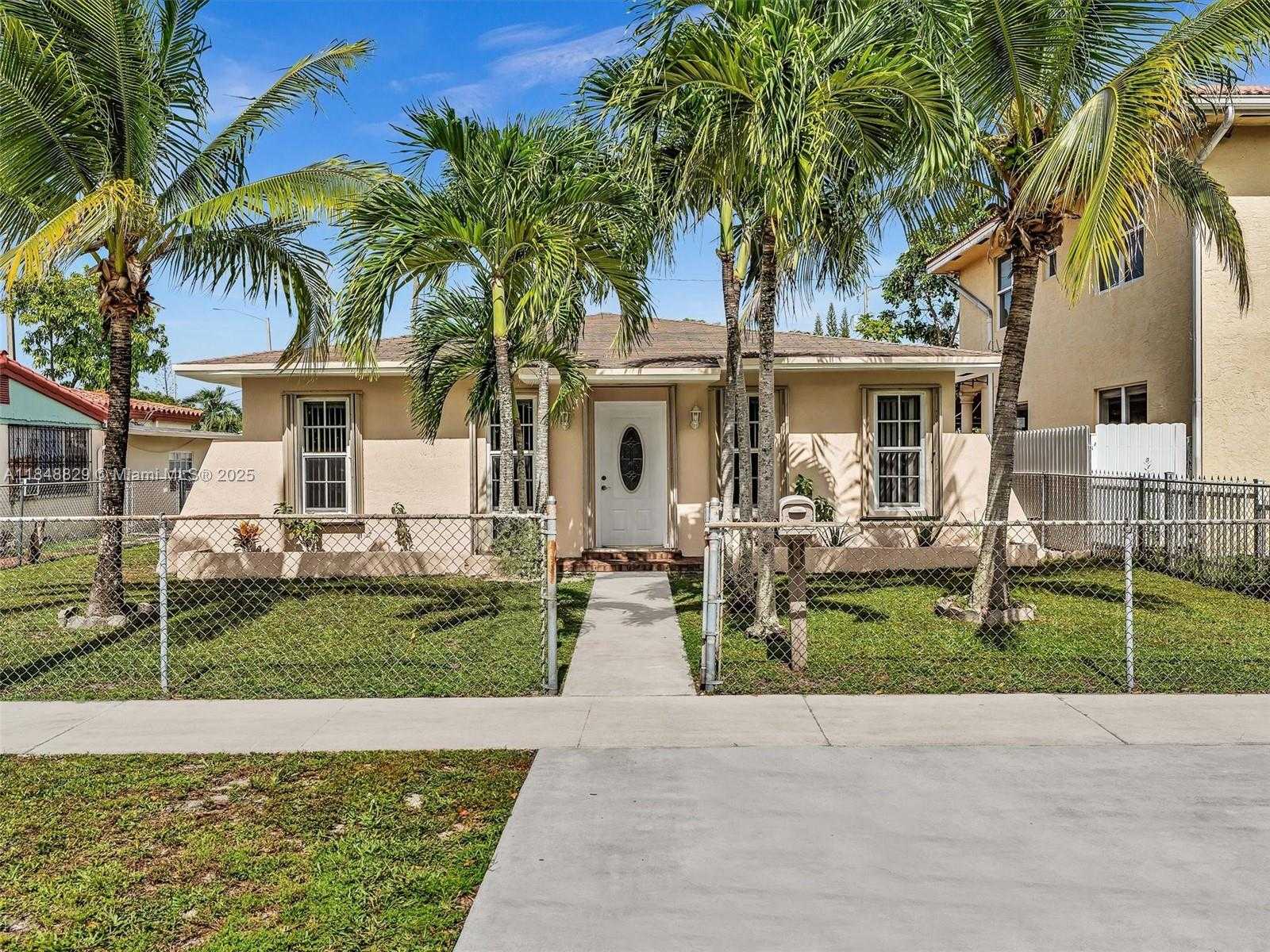 Small Image of 17175 NORTH EAST 21ST AVE, North Miami Beach Number 4