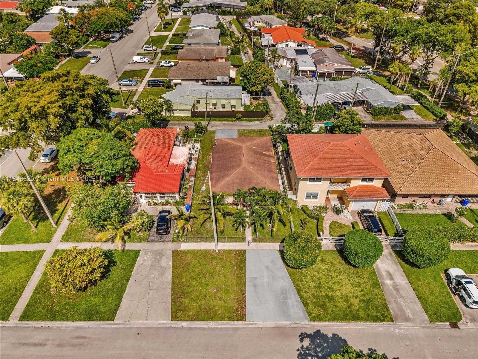 Small Image of 17175 NORTH EAST 21ST AVE, North Miami Beach Number 44