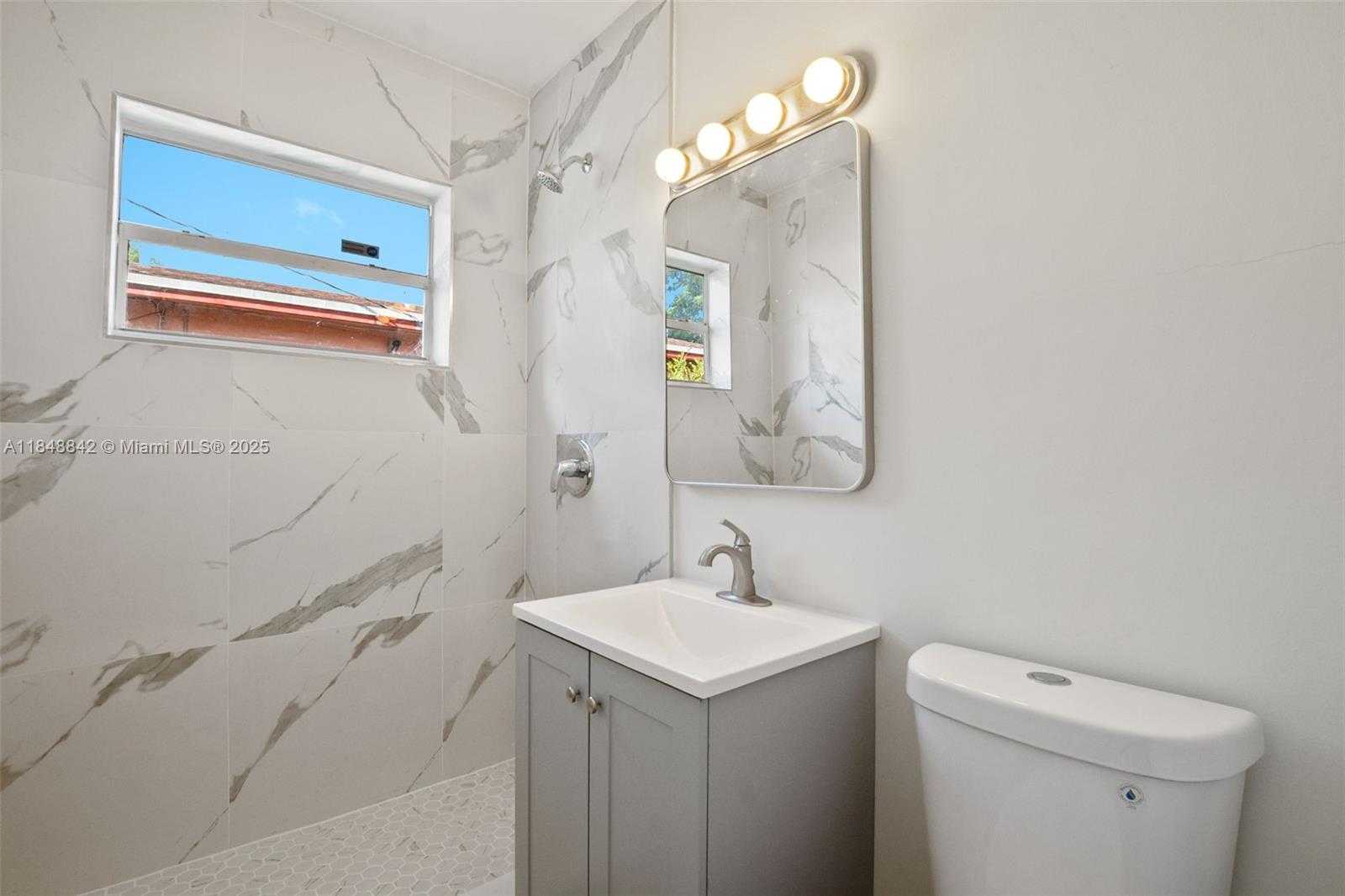 Small Image of 410 NORTH EAST 172ND ST, North Miami Beach Number 19