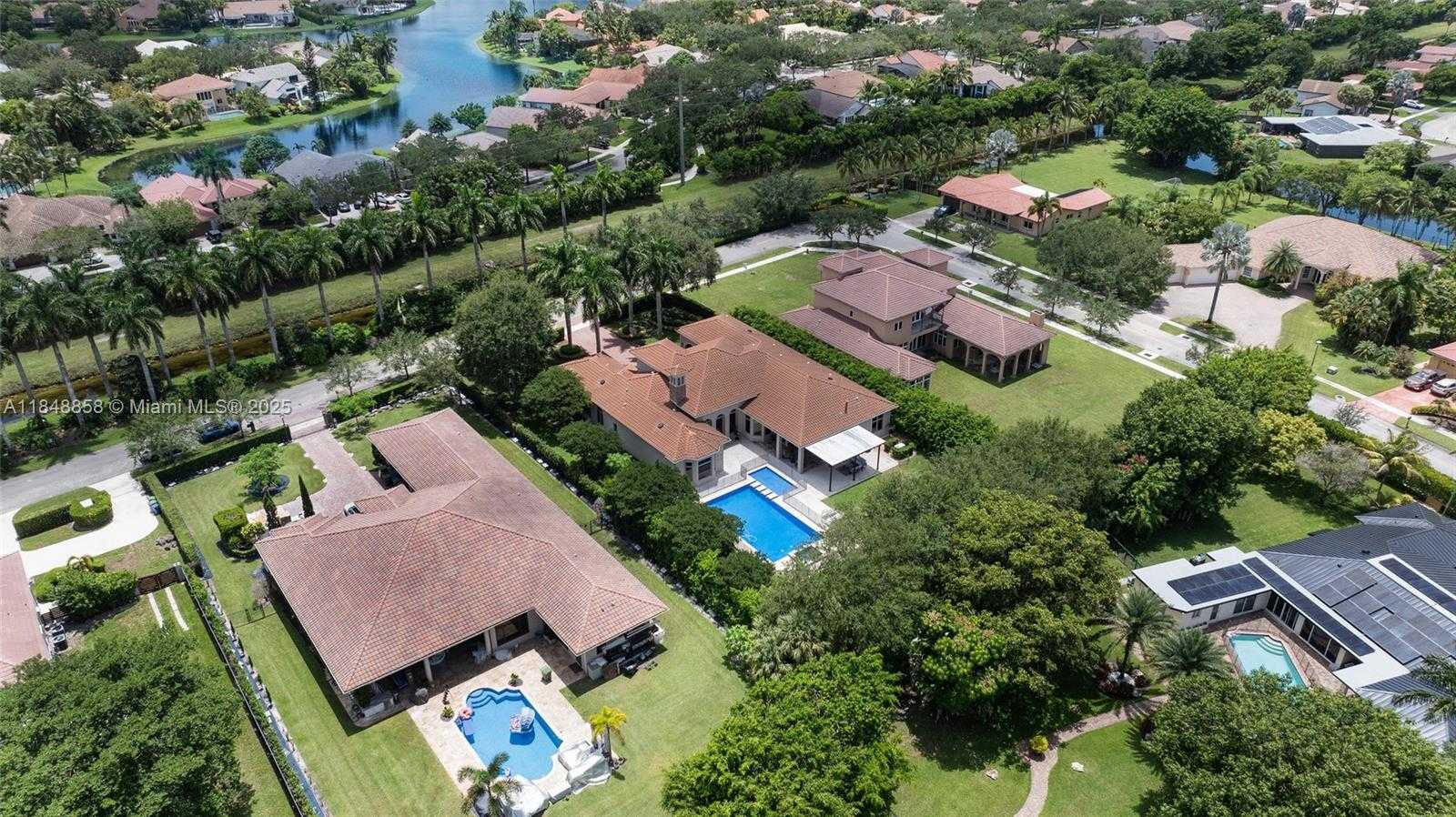 Small Image of 741 RANCH RD, Weston Number 33