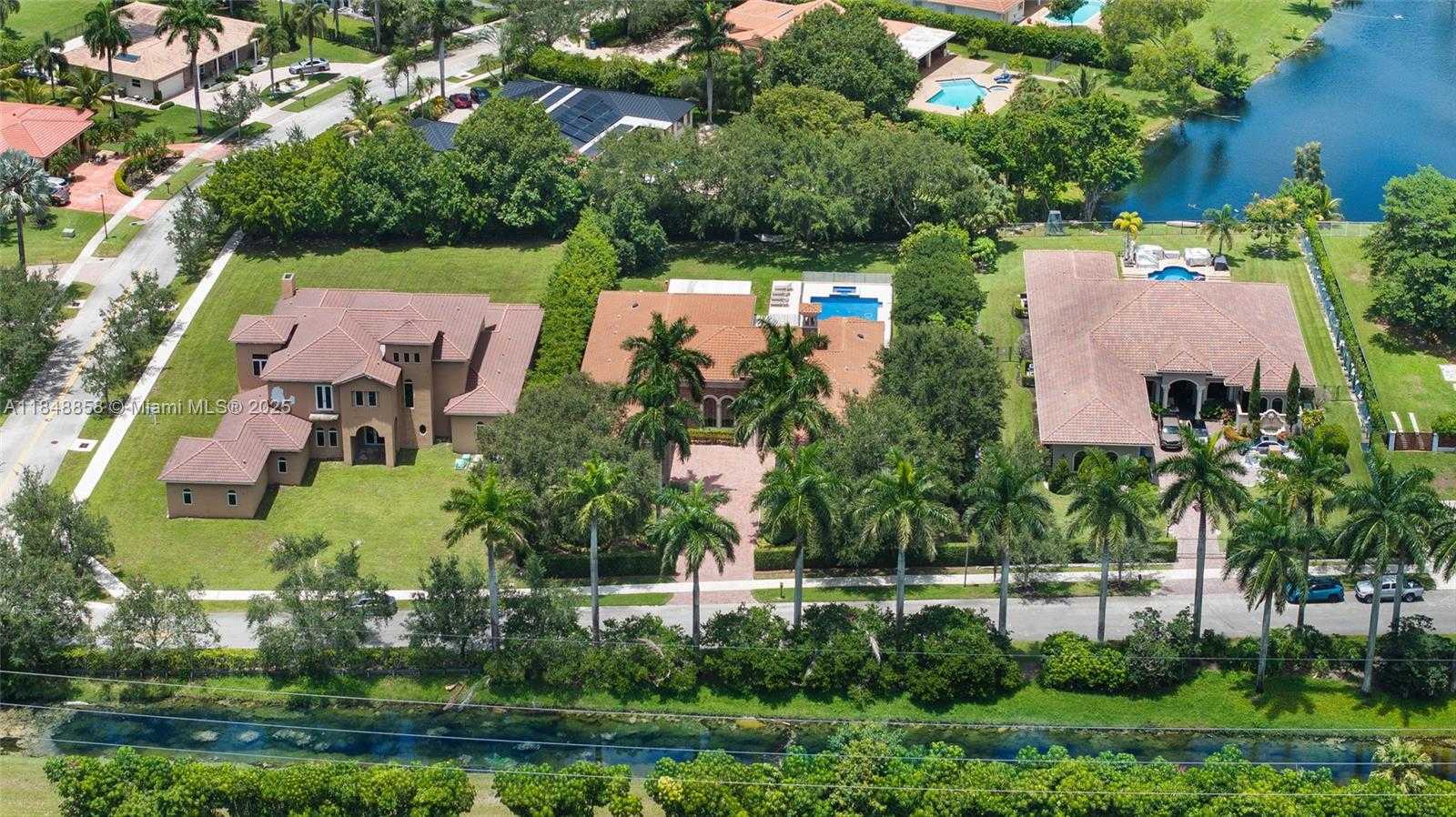 Small Image of 741 RANCH RD, Weston Number 34