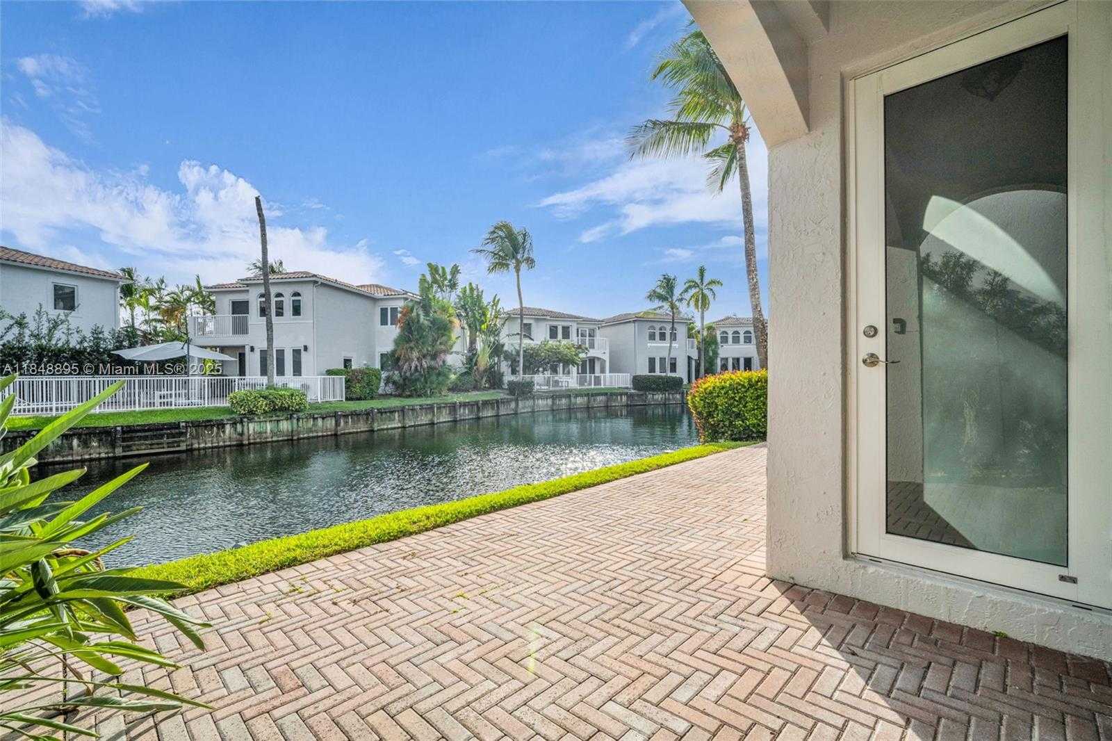 Small Image of 3156 NORTH EAST 212TH TER, Aventura Number 19