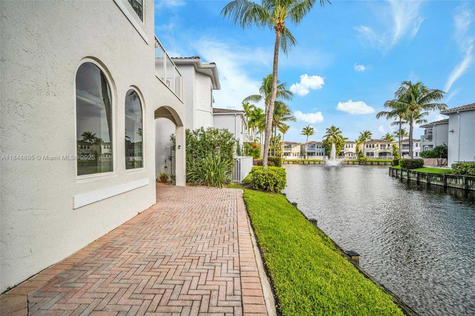 Small Image of 3156 NORTH EAST 212TH TER, Aventura Number 20