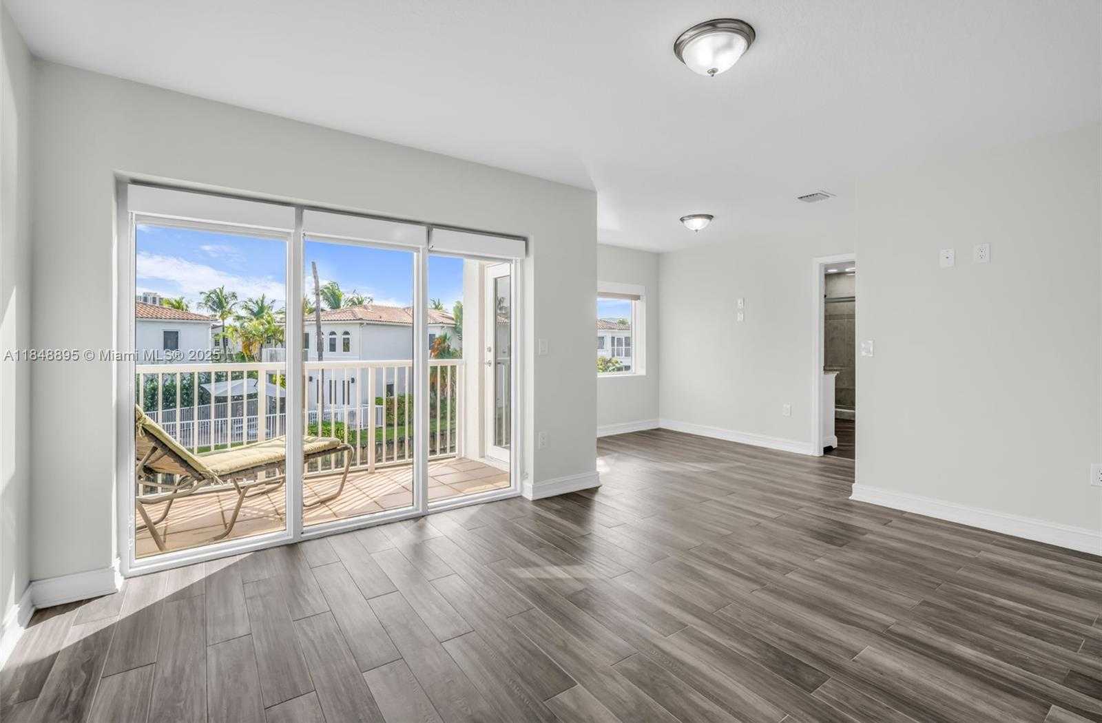 Small Image of 3156 NORTH EAST 212TH TER, Aventura Number 33