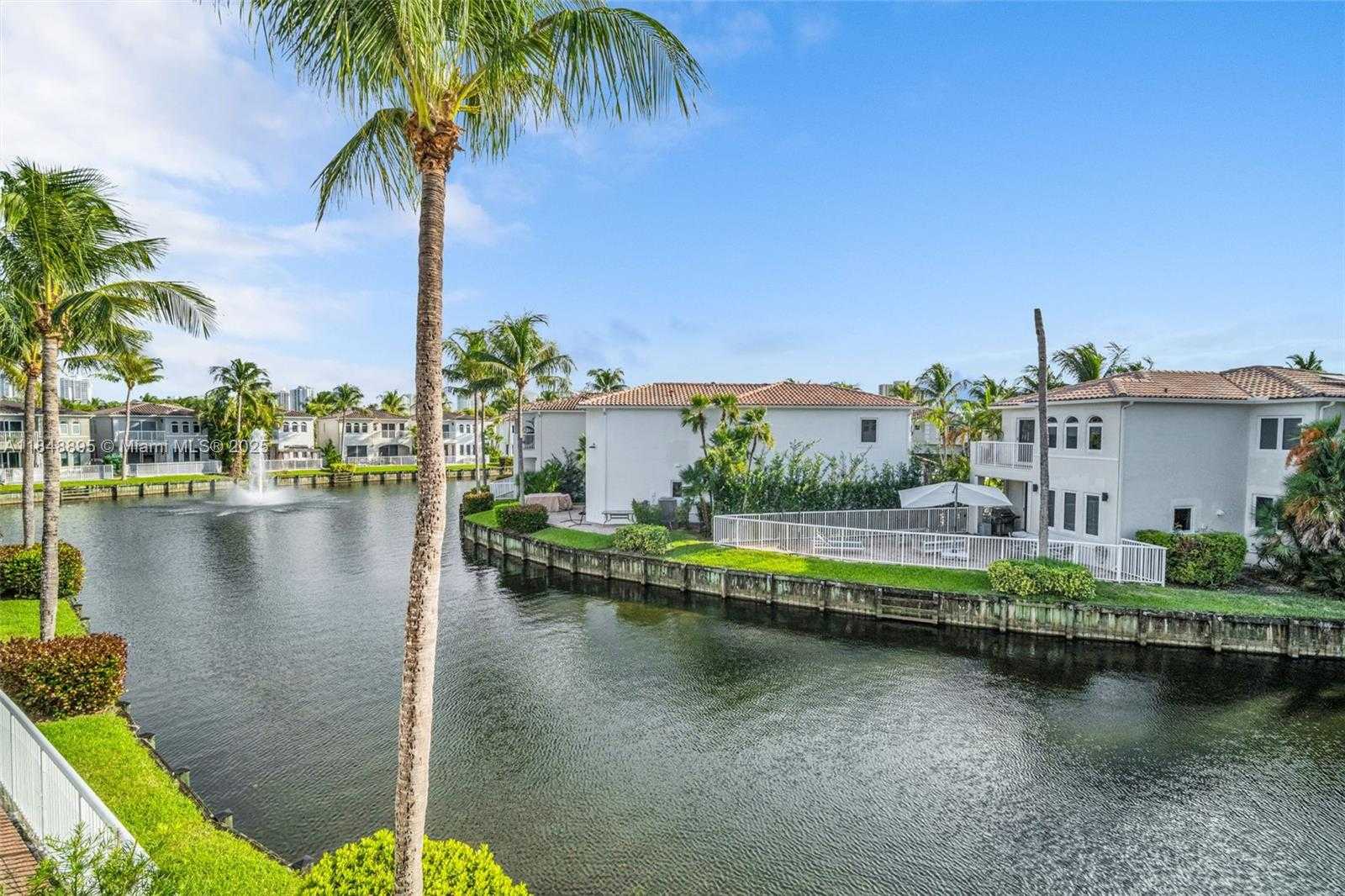 Small Image of 3156 NORTH EAST 212TH TER, Aventura Number 36