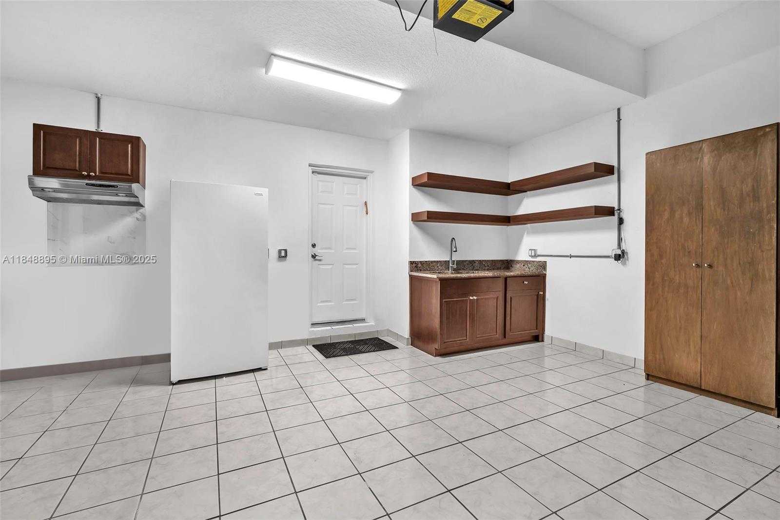 Small Image of 3156 NORTH EAST 212TH TER, Aventura Number 44