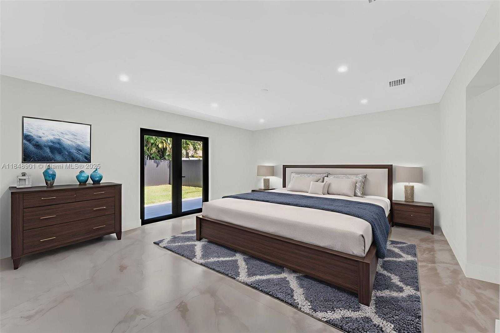Small Image of 7993 WEST 18TH LN, Hialeah Number 15