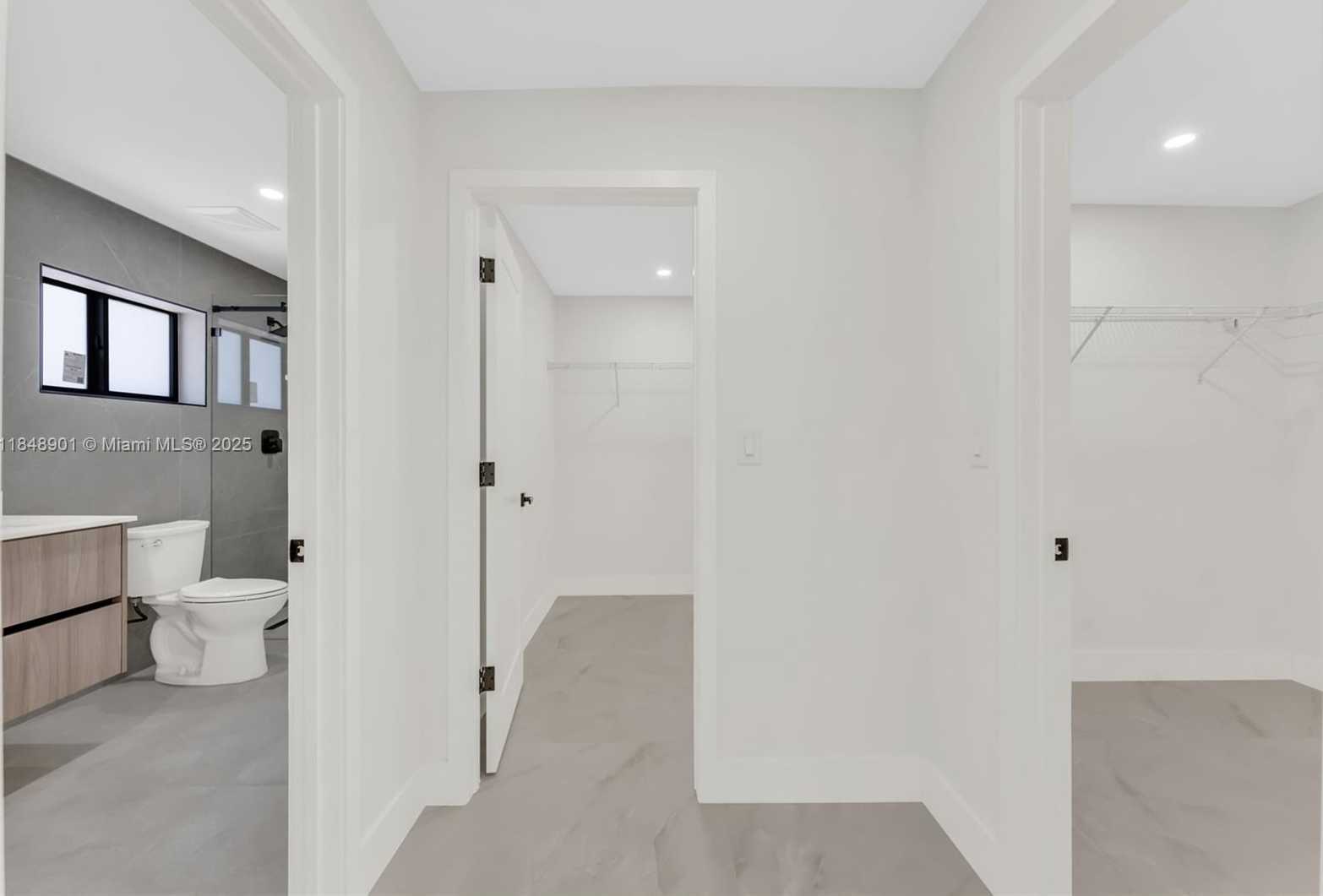 Small Image of 7993 WEST 18TH LN, Hialeah Number 18