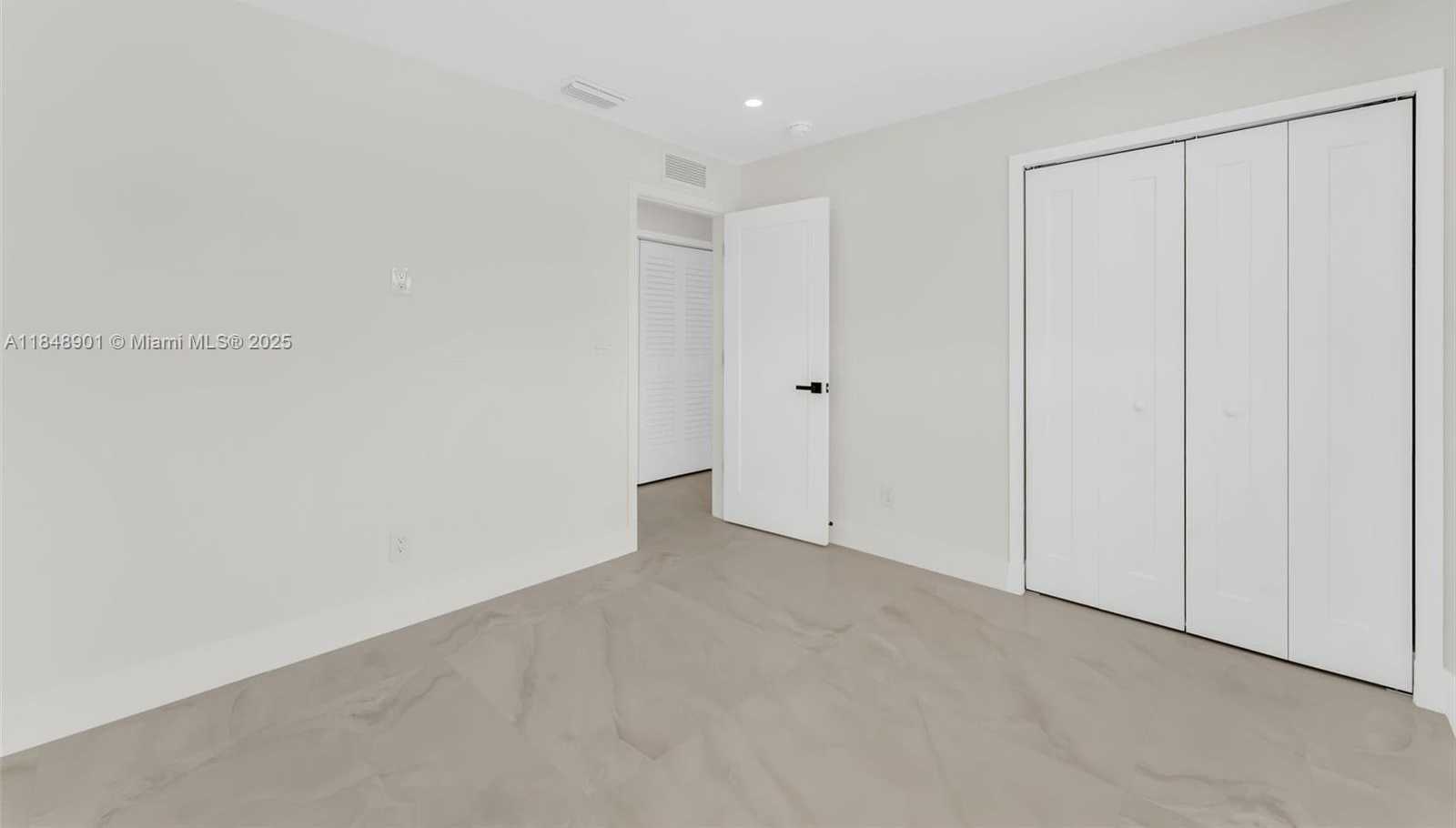 Small Image of 7993 WEST 18TH LN, Hialeah Number 32