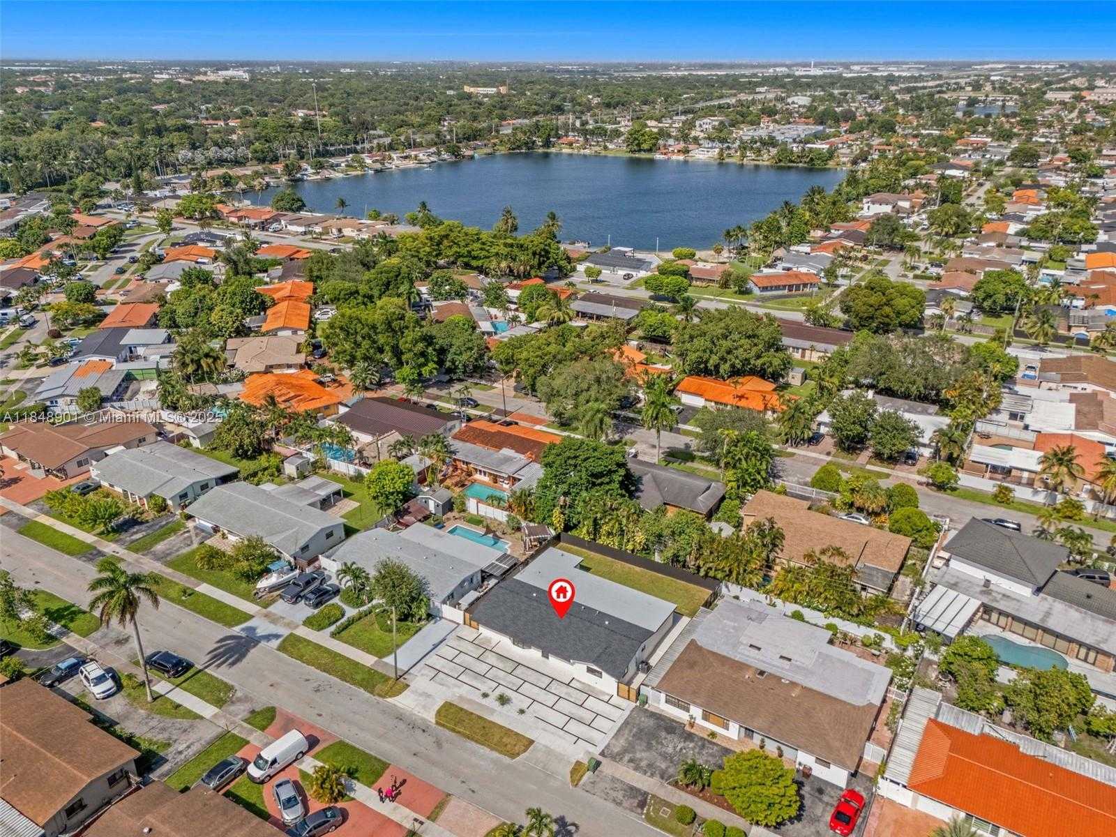 Small Image of 7993 WEST 18TH LN, Hialeah Number 35