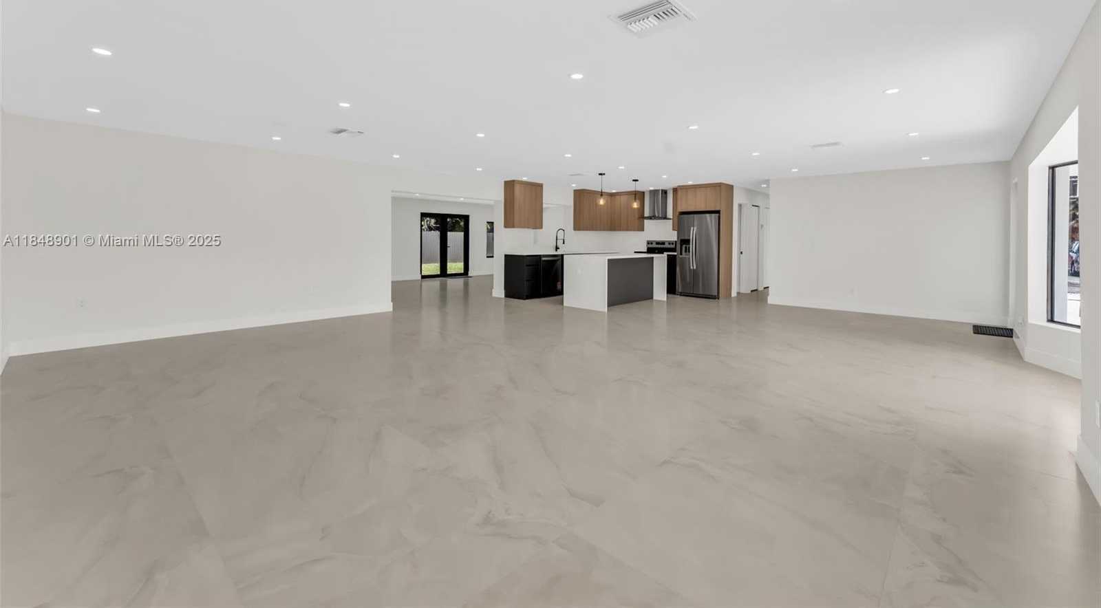 Small Image of 7993 WEST 18TH LN, Hialeah Number 7